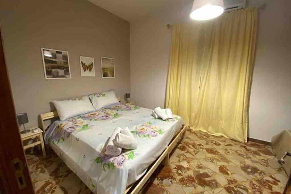 Casa Vacanze da NONNA SANTA Fiumefreddo di Sicilia Exterior foto